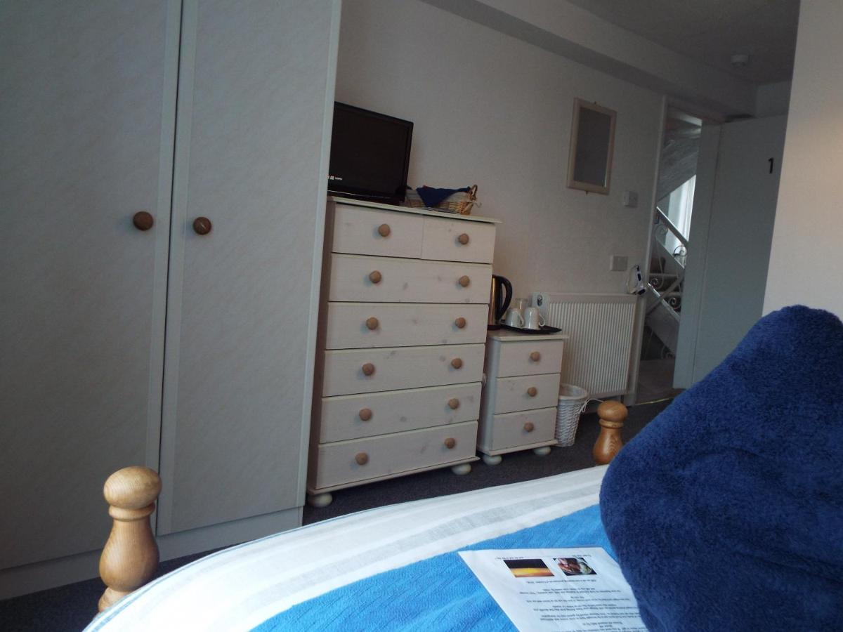 Corner House Guest House 바이드포드 외부 사진